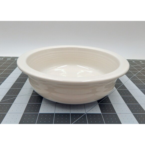 Fiesta White Nappy 8-1/2 Inch Bowl Vegetable Serving Fiestaware HLC USA - Picture 4 of 13